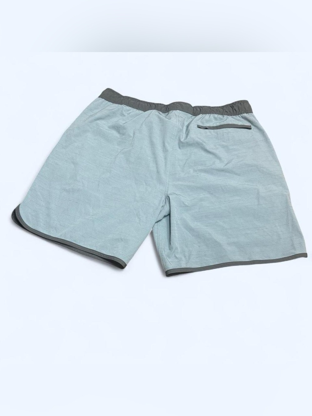Vuori Banks Shorts - Men's 7" Inseam Blue Haze Slub Stripe - Picture 4 of 6